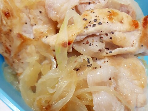 お弁当に簡単(^^)豚肉と玉ねぎの鶏ガラ塩炒め♪